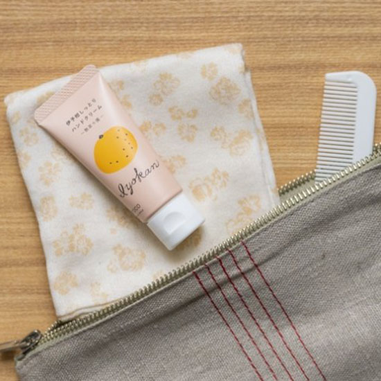 GAIAネットyaetoco 伊予柑しっとりハンドクリーム 20g(20g): 浴用品