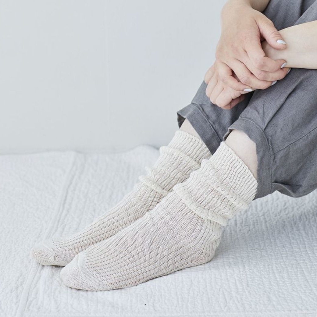 【取寄・火曜】 fog linen work リネン ミドルゲージ リブソックス エクリュ