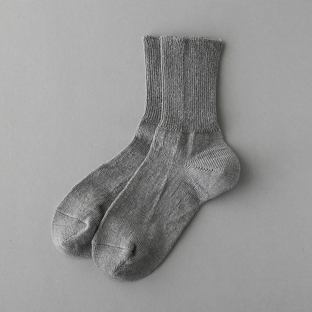 【取寄・火曜】 Gluck und Gute(グリュックントグーテ) 足の衣「麻」 丈短め フロストグレー 23-25cm